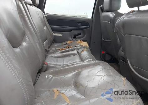 2003 Chevrolet Tahoe Z71 z USA, uszkodzony, nr VIN 1GNEK13Z63R159399